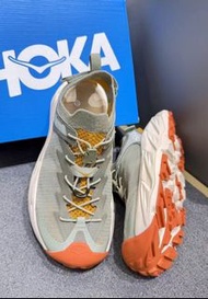 HOKA ONE ONE HOPARA 2