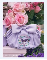 日本限定 Maison de FLEUR x Sanrio 聯名合作款 Kuromi 粉紫色 刺繡 蝴蝶結 餃子包 化妝袋 收納袋 手拎包  (需訂購）