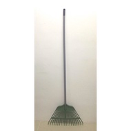 Leaf Rake Head With 4 FT Stick SC 0203