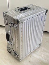 絕版 九成新 Rimowa Tropicana 37007002 相機箱 (可手提登機size)