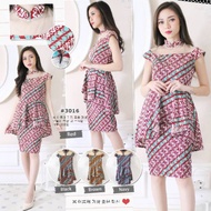 D3016y - waffle material - LD 72-90 cm - length 92 cm - back with zipper - ST