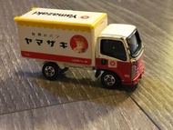 Tomica Isuzu 麵包車