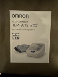 OMRON 日本裝上腕血壓計