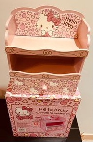 2015年全新粉紅色Hello Kitty wooden storage box 木櫃 20濶 X 20 高X 10cm 深，清貨平售