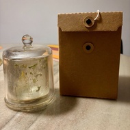 空的帶蓋蠟燭玻璃杯和盒子，中間有聖誕樹圖案 Empty Candle Glass with Lid and Box