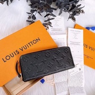 🪧Louis Vuitton,LV CLÉMENCE 黑色壓紋拉鍊長夾❤️‍🔥