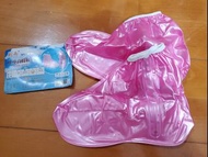 兒童大碼 Sz 31-33 高筒 平底 防水鞋套 (粉紅色)
[另有售透明短筒中碼 / 大碼鞋套]

「現貨毋須問有冇, 有意請直接出價, 發問前, 請先清楚了解 "交收地點恕不更改", 若未能符合閣