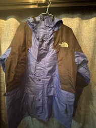 The North Face Summit Series Gore-Tex 外套