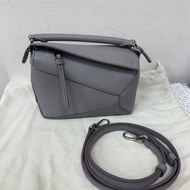 Loewe mini puzzle淺灰色