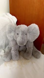 Jellycat 退休大象