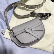 Loewe Mini Gate Dual Bag Pearl Grey 小牛皮緹花雙層馬鞍包 灰色