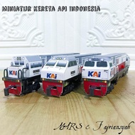 Ready Lokomotif Cc201 Bermesin Miniatur Mainan Kereta Api Bisa Join