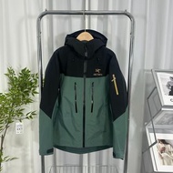 Arcteryx 始祖鳥 Alpha 系列Sv 第7代 GORE-TEXPro 刺繡Logo 圖案休閒運動連帽拉鍊硬殼衝鋒衣