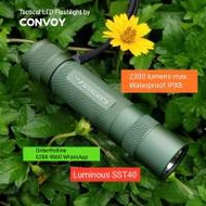 Convoy S21A 戰術強光電筒2300流明.配5000鋰電池+2A快速充電器 Flashlight torch