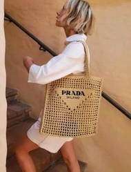 ✨✨✨❤PRADA普拉達 三角形標誌刺繡Logo編織鏤空 拉菲草 托特包Tote包購物袋單肩手提包 女款 棕色
