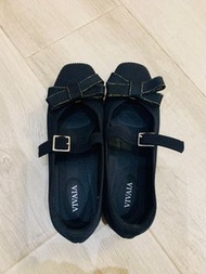 VIVAIA 正貨表演鞋 配送黑金蝴蝶結