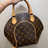 LV 原花金釦Ellipse PM手提貝殼包M51127