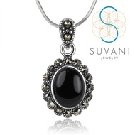 SUVANI เงินแท้ 92.5 % จี้หินโอนิกซ์ (Onyx) หินสีดำ ประดับด้วยมาร์คาไซท์ล้อมรอบ จี้พร้อมสร้อยคอ เครื่