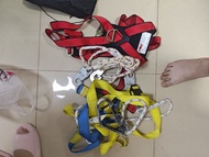 地盤全身式安全帶如圖，全新