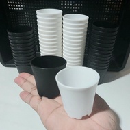Tiny 5.5cm Plastic Bell Pot