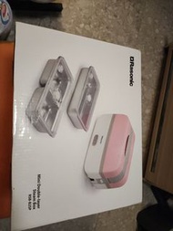 售 樂聲牌 Rasonic Mini 雙層蒸飯盒，型號 RSB-B25P。產品尺寸為 240 x 125 x 150 毫米，包裝尺寸為 297 x 167 x 230 毫米。額定電壓為 220-240