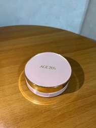 AGE20’s保濕粉霜