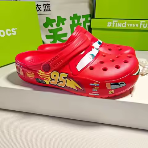 Disney Lightning Mcqueen Pixar Crocs Flashing Light Outdoor Beach Slippers Cute Cartoon Anime Pool A