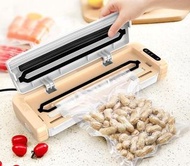 家用小型抽真空封口機 食物保鮮防蟲 so easy 送10個 食物保鮮包裝袋 簡單使用 方便設計