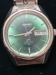 減價出售70‘s日本內銷Seiko LM 自動機械不鏽鋼錶，罕有放射面，日板星期、日曆精工5206 ，高擋25石精工自動機芯，時間正常，超美原裝錶，市場少有美品，新舊如圖，代用全新鋼帶，