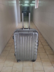 Daycrown 605 26吋 全鋁合金硬殼行李箱 銀灰拉絲紋 日本Hinomoto靜音輪Luggage