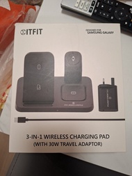 ITFIT 三合一無線充電板 (Samsung Galaxy)只有充電板，沒有充電器和電線