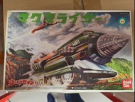 Bandai Ultraman Seven Magma Rider 模型