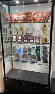 模型櫃展示櫃玻璃櫃訂做，另有吊櫃櫃櫃訂做，歡迎查詢