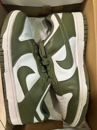 Nike dunk low olive WUS10.5