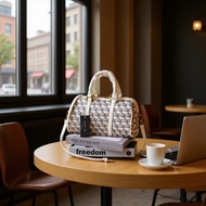 Christy ng Ladies Elegant Printed Shoulder Messenger Bag Large Capacity Handbag