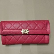 CHANEL boy金扣荔枝紋皮長夾