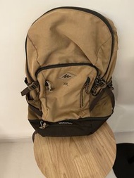 Quechua 30L遠足用背囊