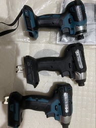 原裝Makita 18v牧田dtd155黑色起子機。dtd157起子機700。同dt173起子機1200。三星透明2.5A薄電300可以用原充