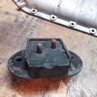 VW COMBI BRAZIL GEARBOX MOUNTING IN VW SPARE PARTS, quality VW SPARE PARTS