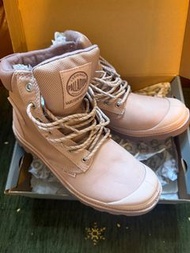 Palladium 防水靴