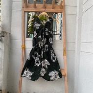 2hand floral jumpsuit waist 56 to 74cm length 79cm code 301