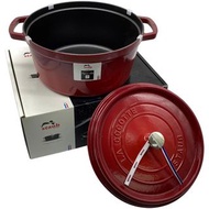 Staub 櫻桃紅色圓形鍋具28cm