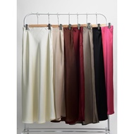 AULA Noveena Satin Skirt