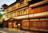 蔦屋旅館 (Ryokan Tsutaya)