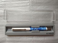 PARKER。USA 。藍色花。原子筆 pen。存放25年，墨己乾，可換筆芯。全新 連膠盒 100% new  with plastic box
