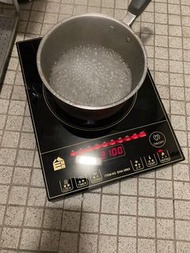 2100W  Induction cooker 電磁爐（上水交收） 正常使用 Trade at sheung shui  家庭電器，煮食工具，廚房用品廚具