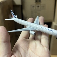 Ready Stock 1: 600 France b777-300 5-8cm Alloy Airplane Model Model Model Machine Packaging General
