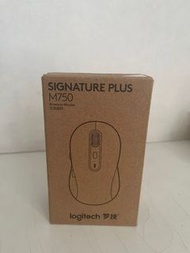 Logitech Signature Plus 無線滑鼠 M750