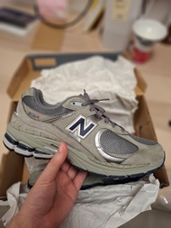 New Balance 2002RA US10