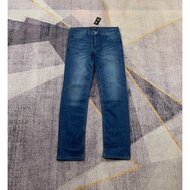 Denim amigos de Nimes